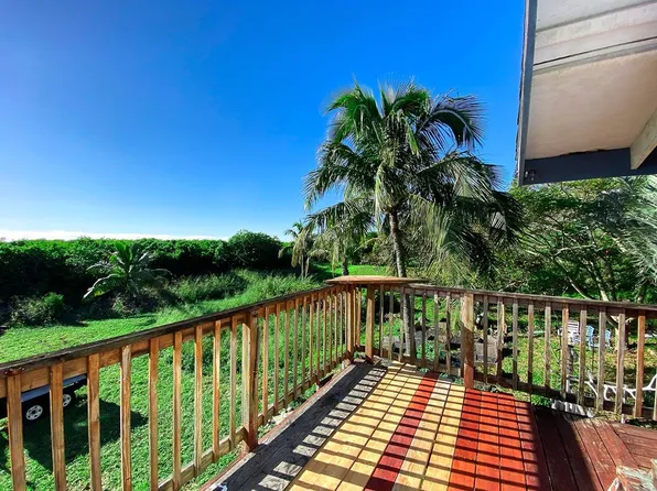94-6479 Palaoa Rd, Naalehu, HI 96772