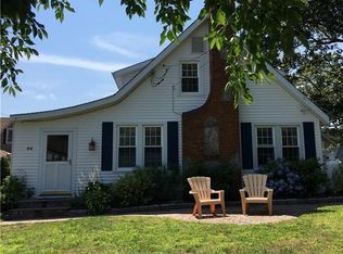 44 Hillcrest Rd, Niantic, CT 06357