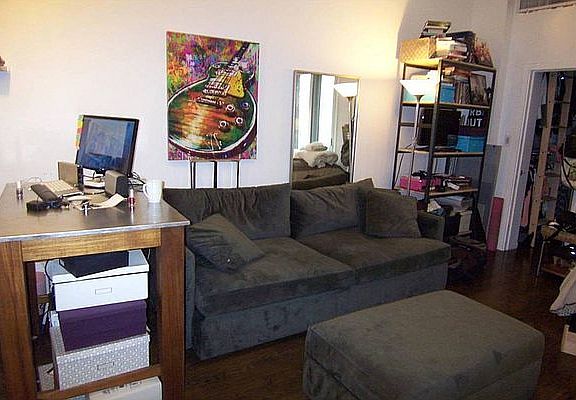 4th image of 316 W 78th St APT 2R