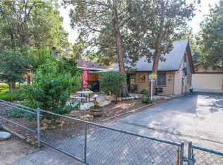 370 Holmes Ln, Sugarloaf, CA 92386