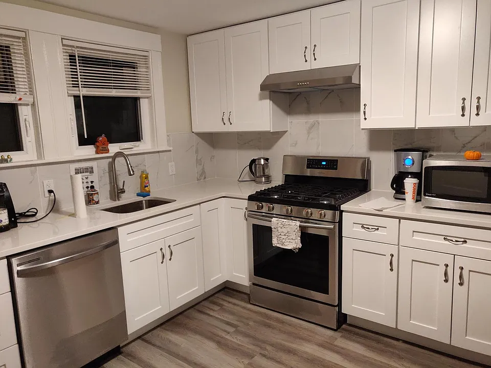 98 Heath St #2