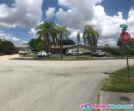 3rd image of 19760 Lenaire Dr