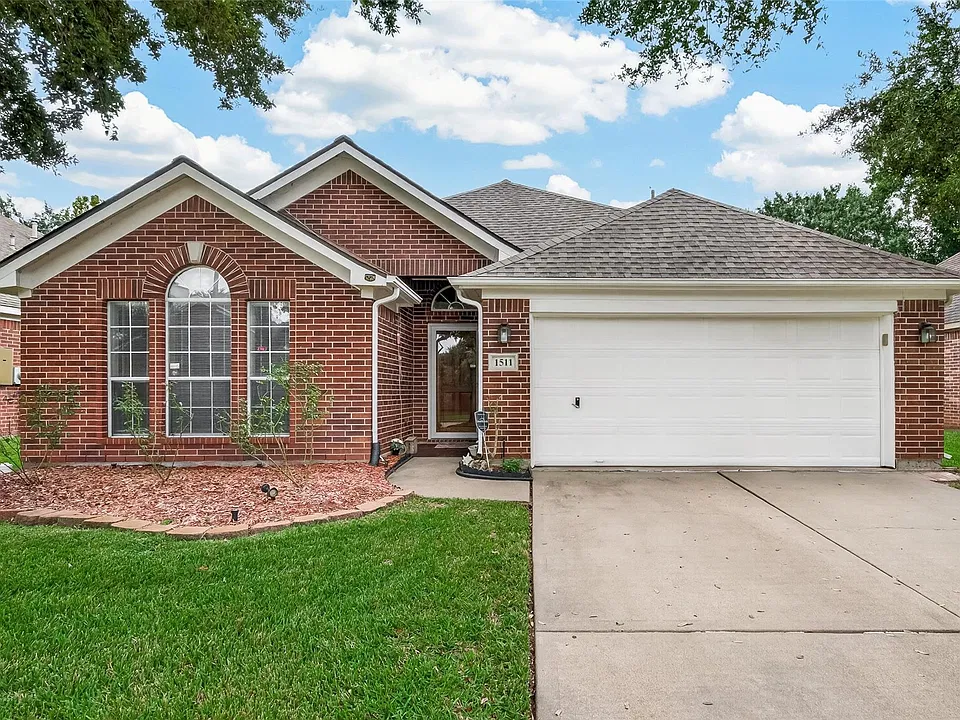 1511 Lamplight Trail Dr