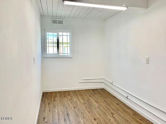 5th image of 109 E Channel Islands Blvd