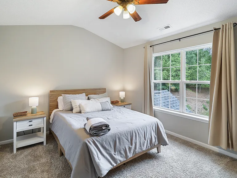 504 Auburn Square Dr — Photo 1