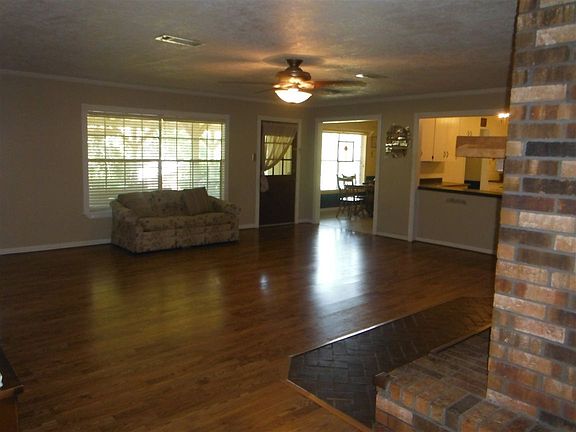 2nd image of 428 County Road 4262