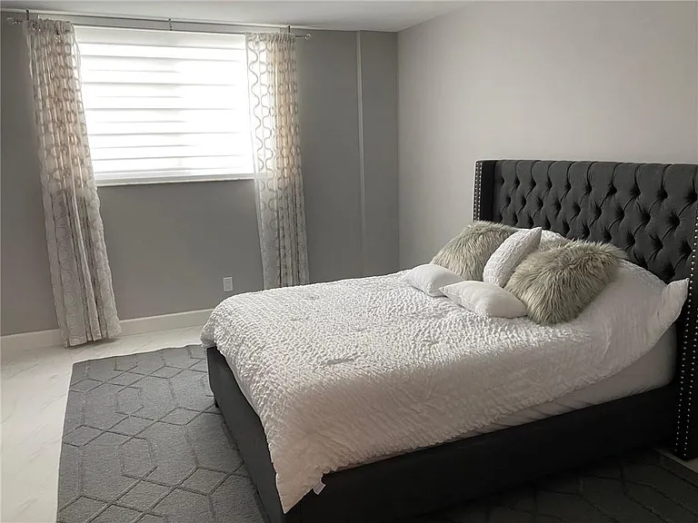 19380 Collins Ave #1527 — Photo 7