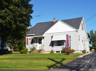 W9672 Degal Ave, Dale, WI 54931