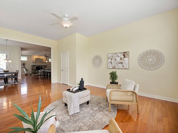 4th image of 3853 Abney Highland Dr