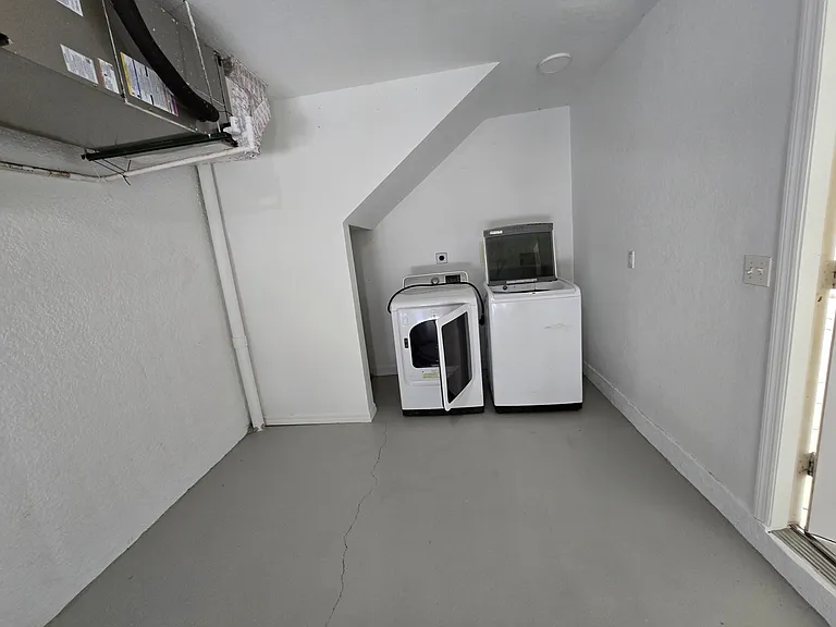 26760 Silverado East Dr — Photo 15