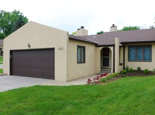 4725 N 111th Cir, Omaha, NE 68164