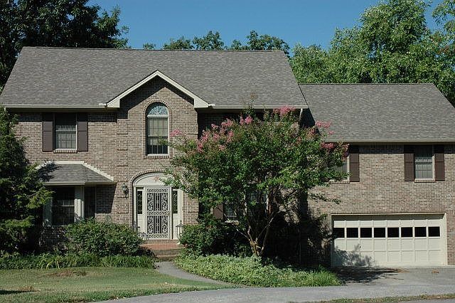 1st image of 525 Summit Lake Ct