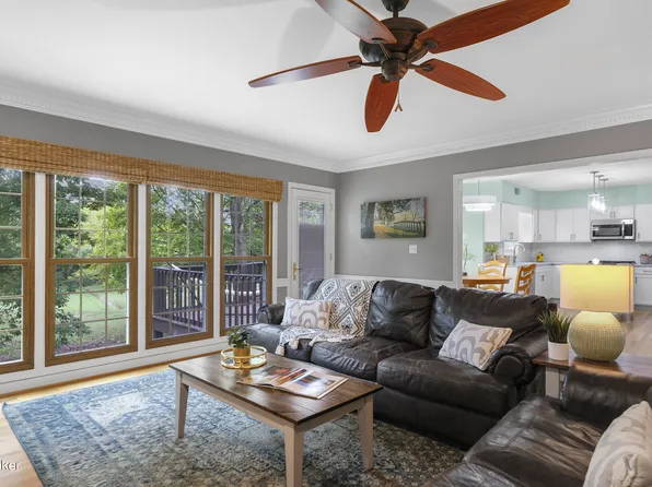 4304 Rivanna Dr, Jeffersontown, KY 40299