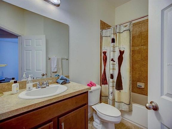 Bathroom 2nd floor