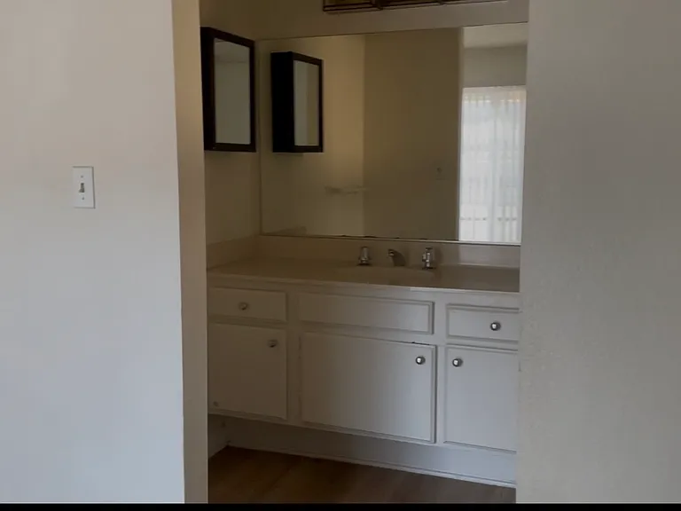 master bedroom sink