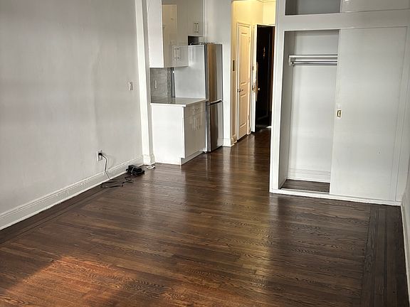 4th image of 222 E 56th St APT 4F