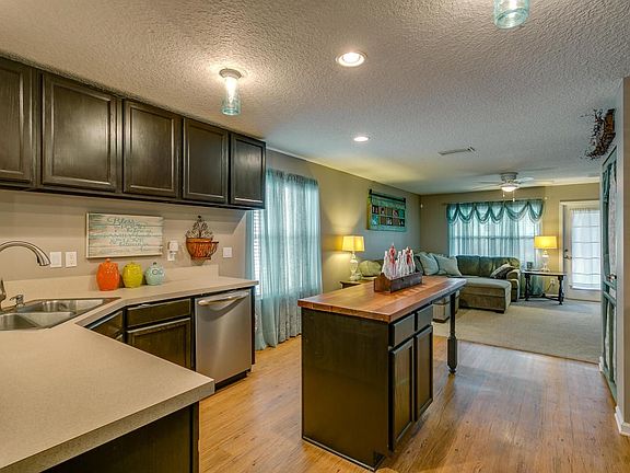 Kitchen_View_1