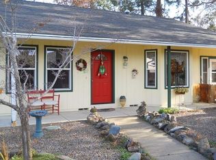 1317 Pacific Ln, Phoenix, OR 97535