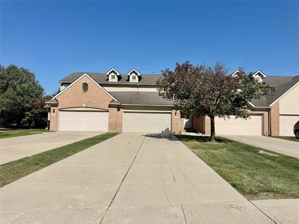 30570 Stewart Ln, Westland, MI 48186