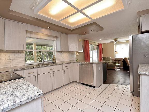 5th image of 12714 River Mill Dr