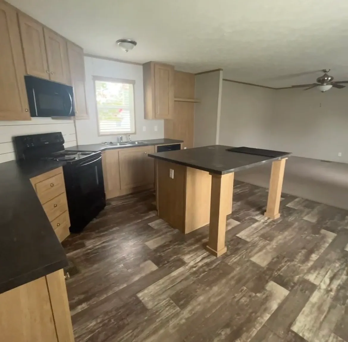 3 bed, 1216 sqft, $1,500 — Photo 4