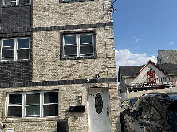 2nd image of 13912 95th Ave #2