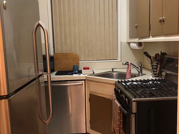 5th image of 68-61 Yellowstone Blvd #1117