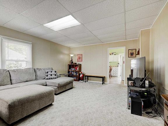 3rd image of 2712 Brinson Ave