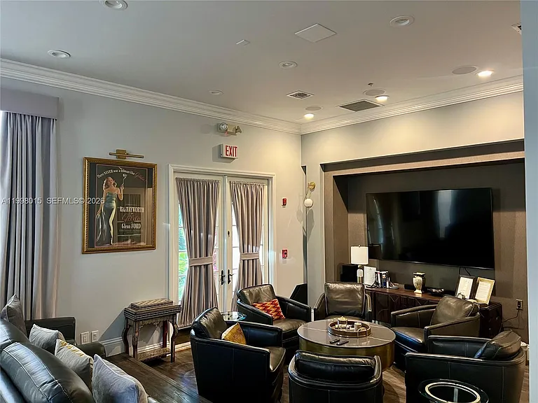 651 Okeechobee Blvd #811 — Photo 37