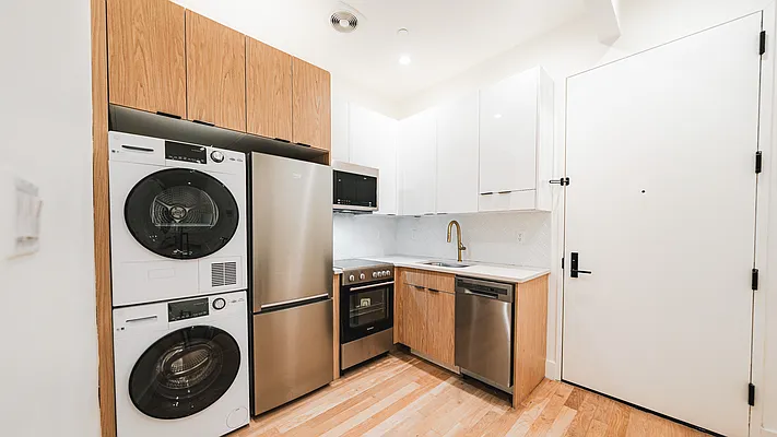 Rented by Nooklyn NYC LLC | media 2