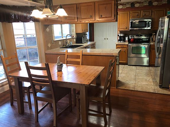 3rd image of 3420 Rosemary Ct