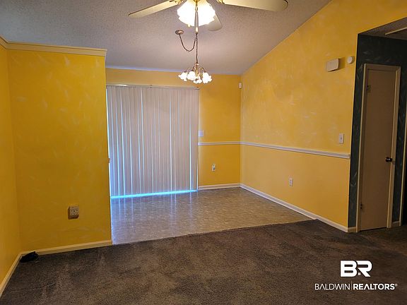 3rd image of 604 E Gate Cir