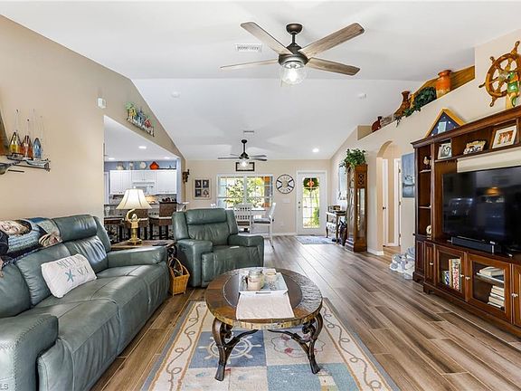 5th image of 2637 NW 26th Ave