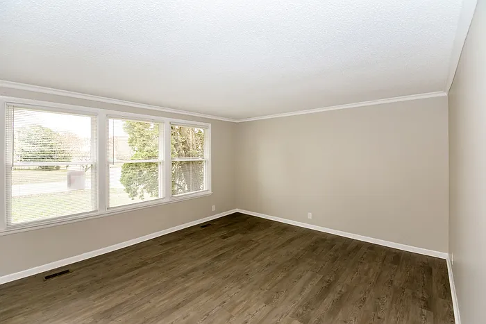 301 Copeland Rd — Photo 5