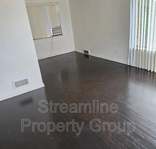 33 S Colorado Blvd — Photo 11
