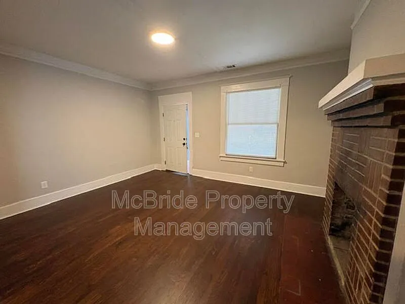 2 bed, 1.0 bath, 1183 sqft, $1,250 — Photo 4