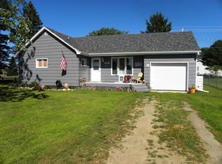 908 4th St NE, Staples, MN 56479