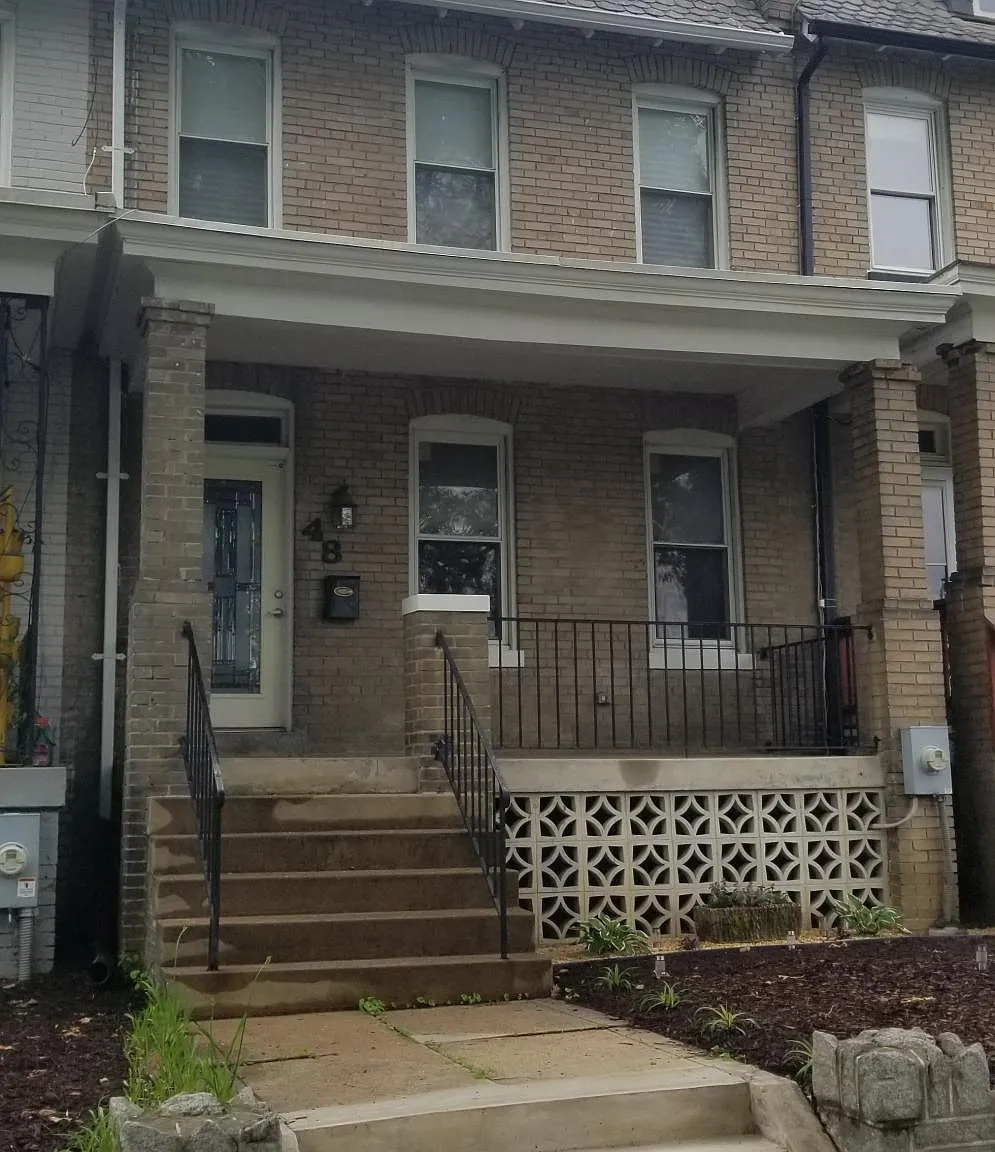 5 bed, $5,700 — Photo 1