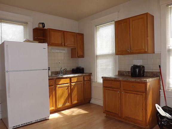 5th image of 13909 Park Ave
