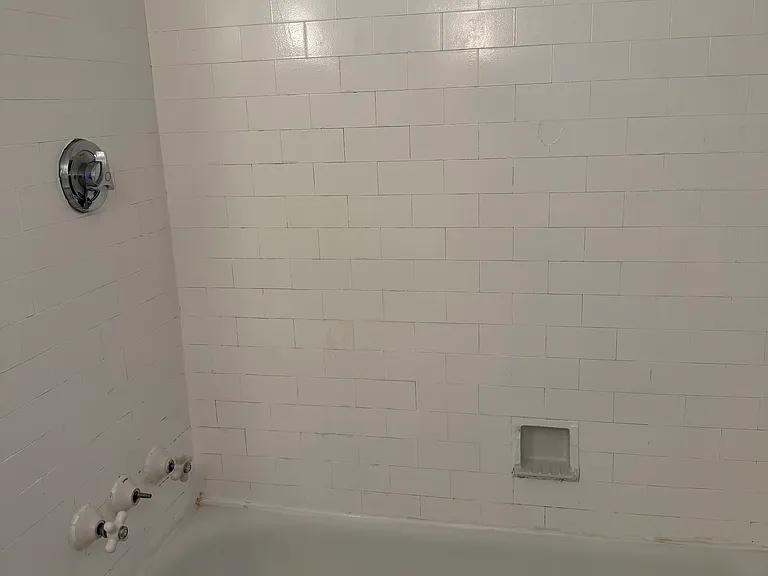 618 Reservoir Ave #3 — Photo 13