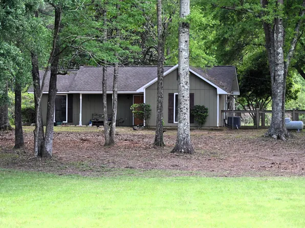 713 Nobles Rd, Sumrall, MS 39482