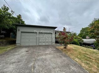 2220 SW Dewitt St, Portland, OR 97239