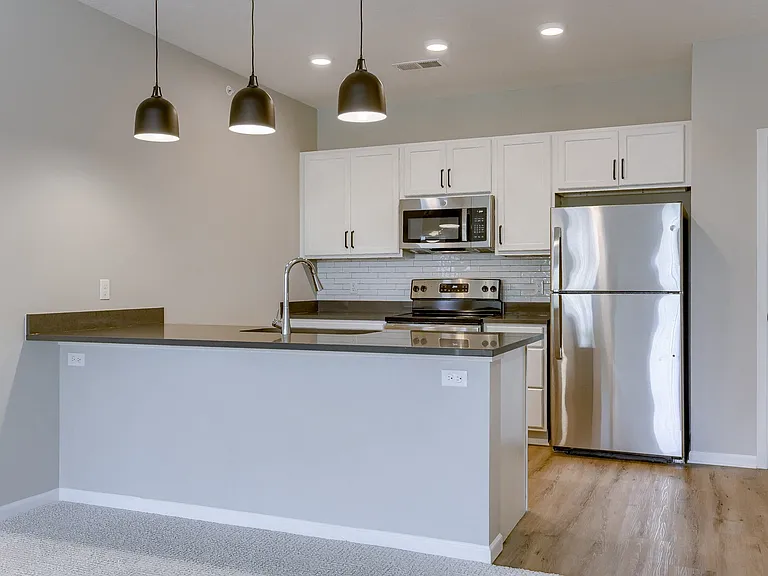 Pearson - 1 Bed / 1 Bath - 909 Sq.Ft.