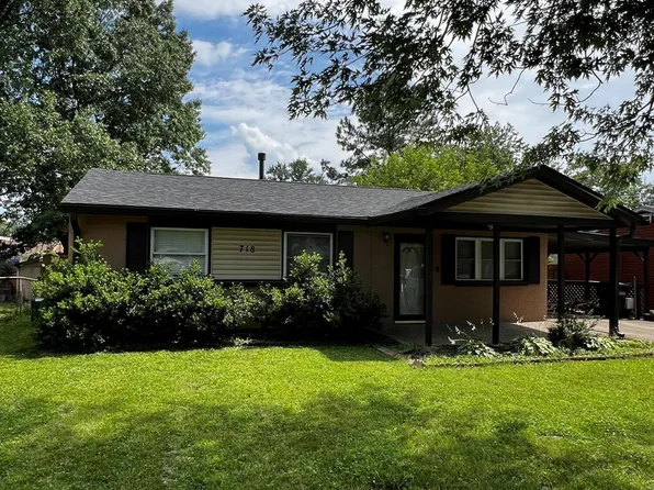 718 Glengarry Dr, Fairdale, KY 40118
