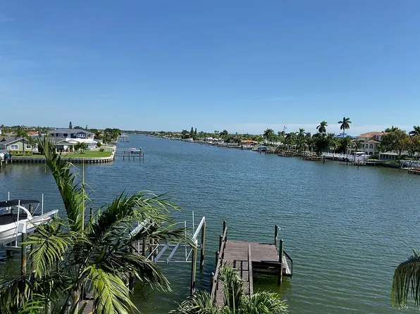 11605 3rd St E APT 308, Treasure Island, FL 33706