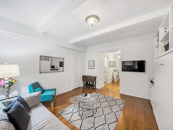 2nd image of 243 W End Ave APT 406