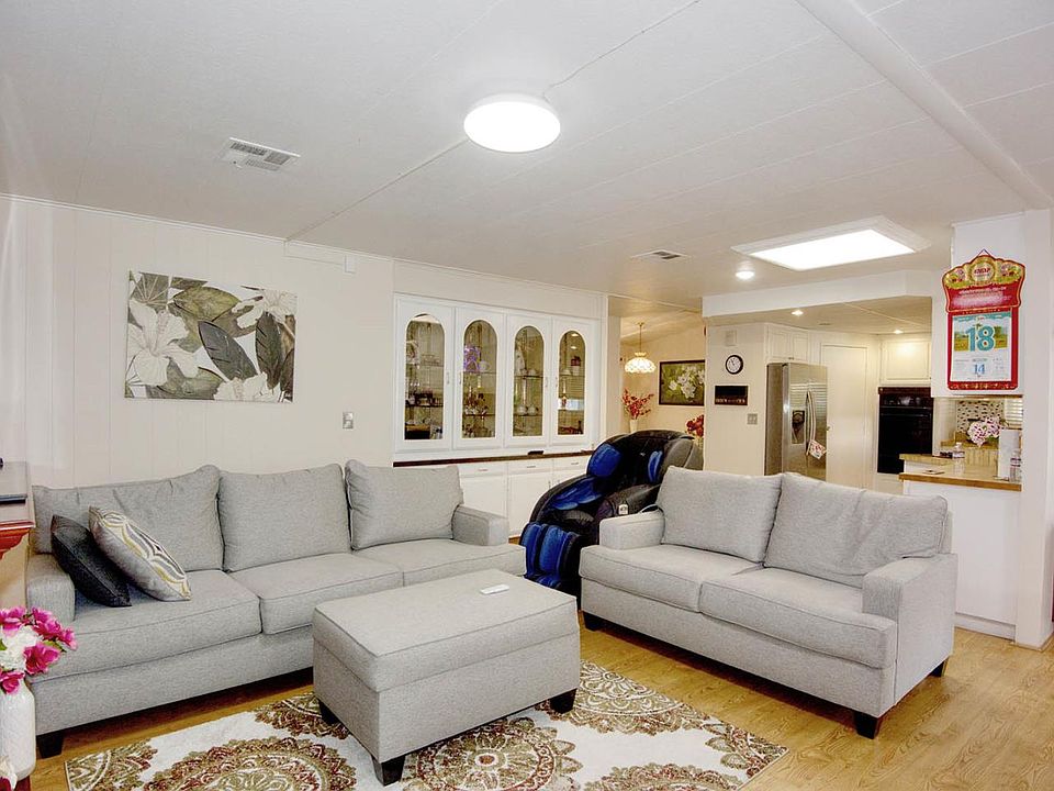 1st image of 3175 Oakbridge Dr #3175