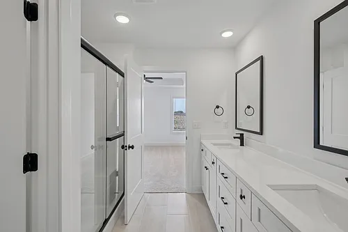 Floor plan 3BR 2.5B TH w1car IN