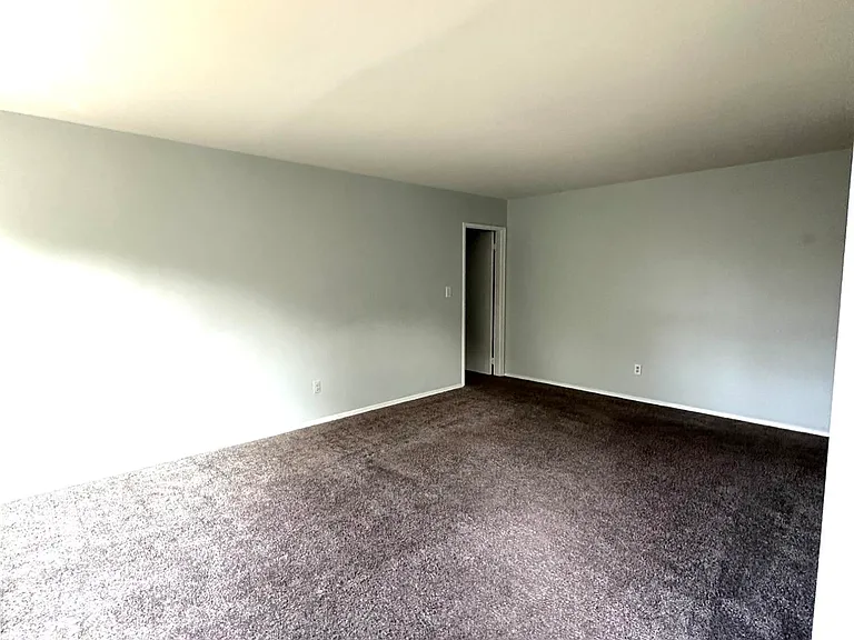 62 Stonehurst Blvd #G — Photo 19