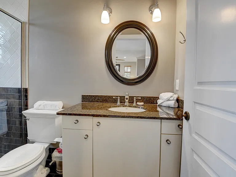 75 NE 5th Ave NE #U — Photo 18